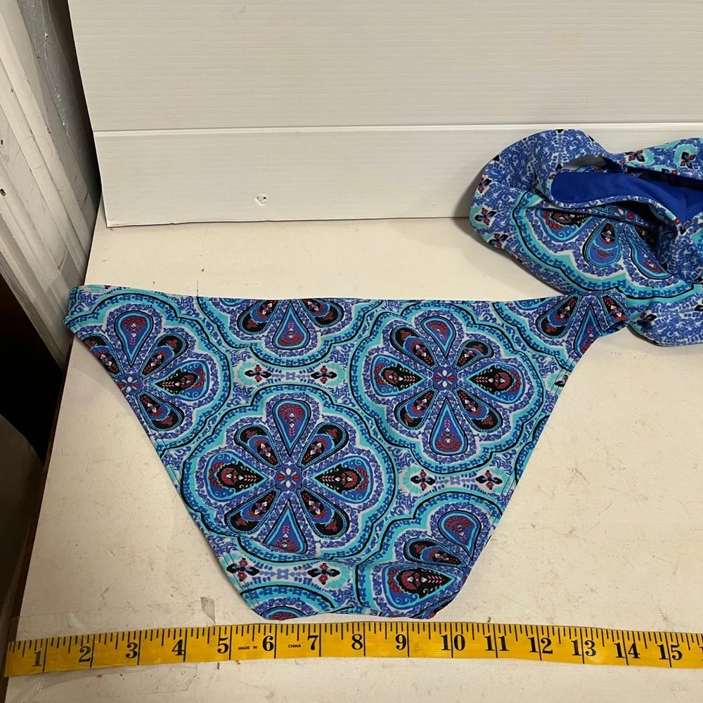 Holllister size large bikini